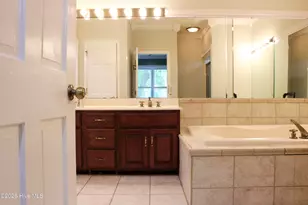 609 Robeson Ave, Lake Waccamaw, NC 28450 - Photo 19