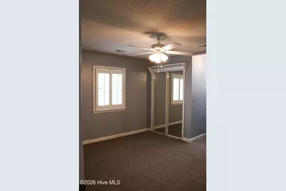 609 Robeson Avenue, Lake Waccamaw, NC 28450 - Photo 27
