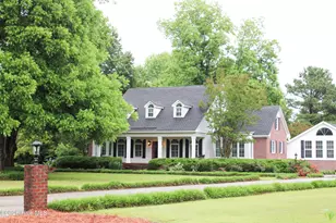 609 Robeson Ave, Lake Waccamaw, NC 28450 - Photo 3