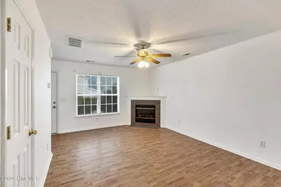 705 Timberlake Trail, Jacksonville, NC 28546 - Photo 5