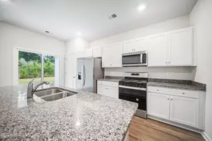 1305 Clendon Cir, Leland, NC 28451 - Photo 21