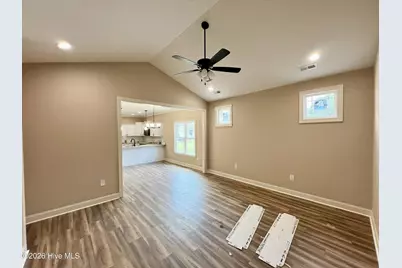 304 E Norwayne Alumni Way, Fremont, NC 27830 - Photo 3
