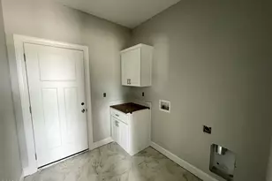 306 E Norwayne Alumni Wy, Fremont, NC 27830 - Photo 17