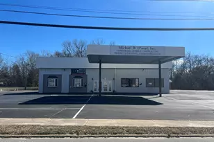 401 W St James St, Tarboro, NC 27886 - Photo 1