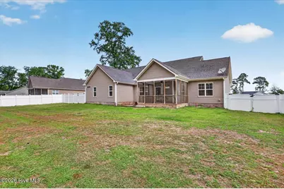 110 Barringer Drive, La Grange, NC 28551 - Photo 9