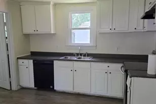 113 Cedar St, Rocky Mount, NC 27803 - Photo 7