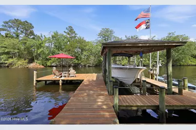 2406 Harbor Island Road, New Bern, NC 28562 - Photo 9