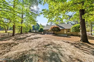 134 Fawnwood Dr, Seven Lakes, NC 27376 - Photo 7