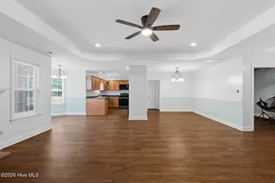 302 Crystal Falls Ct, Jacksonville, NC 28546 - Photo 5