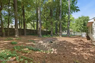 200 E Cameron Ct, Jacksonville, NC 28546 - Photo 23