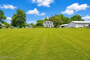 112 N College St, Atkinson, NC 28421 - Photo 27