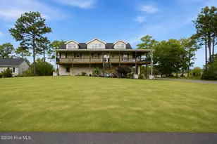 354 W South Shore Dr, Southport, NC 28461 - Photo 1