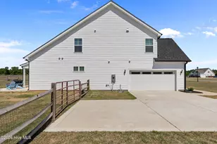 289 Rocking Horse Ln, Raeford, NC 28376 - Photo 31