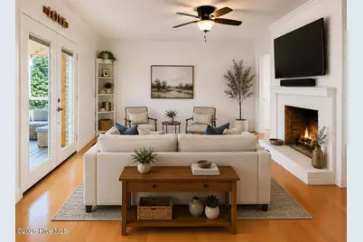 305 Lakeview Avenue, Lake Waccamaw, NC 28450 - Photo 19