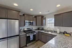 225 Lookout Ln, Sneads Ferry, NC 28460 - Photo 7