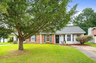 2314 Knollwood Ln, Midway Park, NC 28544 - Photo 3