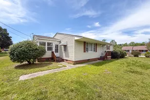 1515 Belgrade-Swansboro Rd, Maysville, NC 28555 - Photo 5
