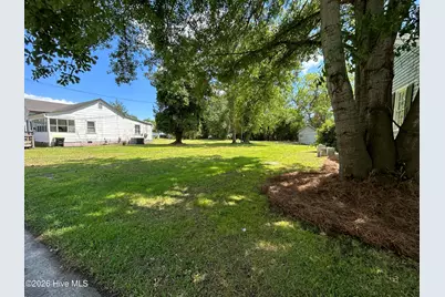 317 W Grubb Street, Hertford, NC 27944 - Photo 3