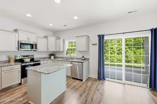 1023 Marlin Blvd, New Bern, NC 28562 - Photo 9