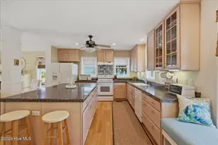 103 SE 71st St, Oak Island, NC 28465 - Photo 7