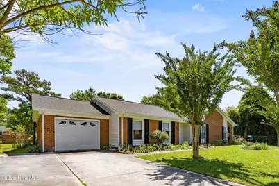 102 Greenbriar Drive, Jacksonville, NC 28546 - Photo 3