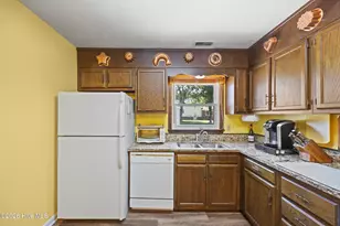 102 Greenbriar Dr, Jacksonville, NC 28546 - Photo 15