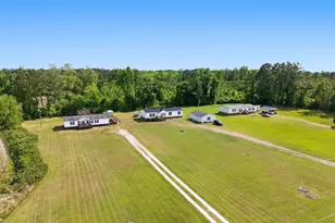 233 Baysden Pond Rd, Chinquapin, NC 28521 - Photo 35