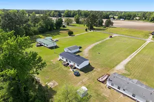 233 Baysden Pond Rd, Chinquapin, NC 28521 - Photo 37