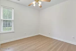 101 NE 52nd St, Oak Island, NC 28465 - Photo 35