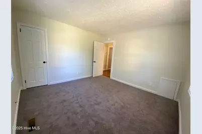 513 W Chapin Road, Aberdeen, NC 28315 - Photo 15