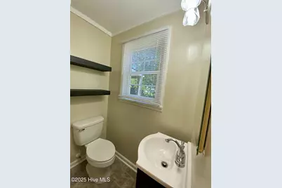 513 W Chapin Road, Aberdeen, NC 28315 - Photo 13