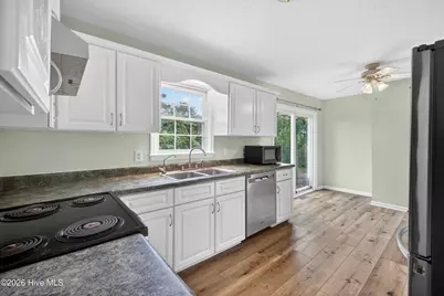604 Augusta Avenue, Carolina Beach, NC 28428 - Photo 15