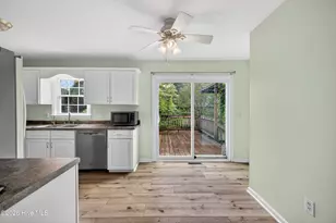 604 Augusta Ave, Carolina Beach, NC 28428 - Photo 11
