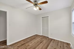 604 Augusta Ave, Carolina Beach, NC 28428 - Photo 23