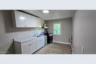 1907 S Pitt Street, Greenville, NC 27834 - Photo 9