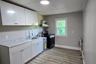 1907 S Pitt St, Greenville, NC 27834 - Photo 9
