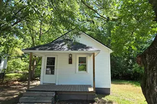 1907 S Pitt St, Greenville, NC 27834 - Photo 1