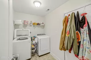 104 Van Riggs Rd, Hubert, NC 28539 - Photo 13