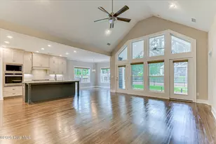 101 Arbor Ln, McCormick, SC 29835 - Photo 7