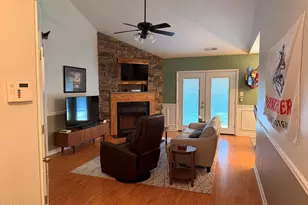 145 Broadleaf Dr, Jacksonville, NC 28546 - Photo 3