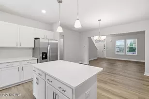 218 Chateau Dr, New Bern, NC 28560 - Photo 7
