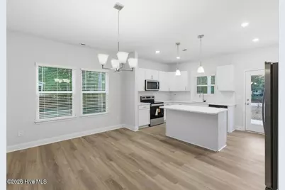 218 Chateau Drive, New Bern, NC 28560 - Photo 7