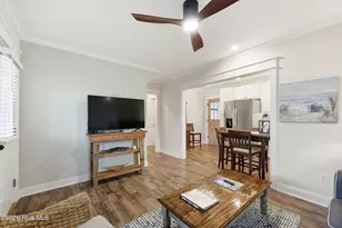 307 Orange St, Beaufort, NC 28516 - Photo 5