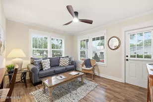 307 Orange St, Beaufort, NC 28516 - Photo 5