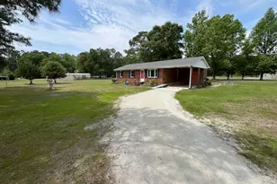2133 Catherine Lake Rd, Richlands, NC 28574 - Photo 3