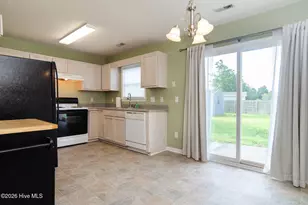 2716 Valor Dr, Wilmington, NC 28411 - Photo 9