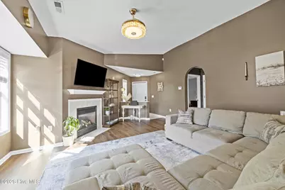 4156 Breezewood Drive #204, Wilmington, NC 28412 - Photo 5