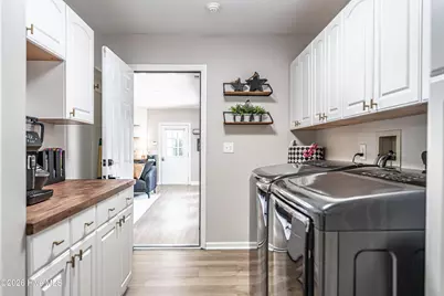 120 Callis Circle, West End, NC 27376 - Photo 15