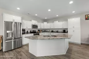 204 W Broughton Ln, Rocky Point, NC 28457 - Photo 21