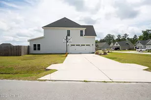 204 W Broughton Ln, Rocky Point, NC 28457 - Photo 51